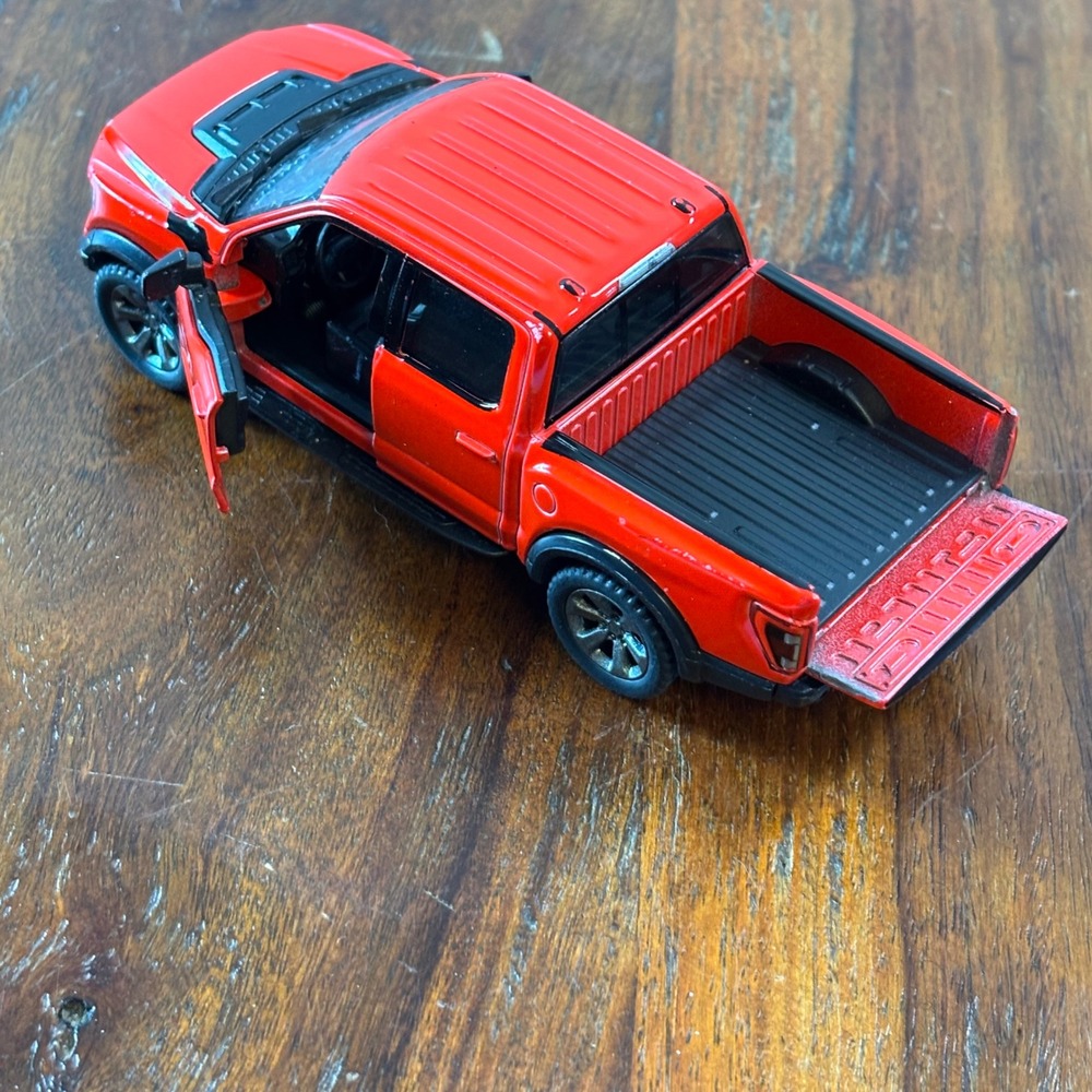 Kinsmart 2022 Ford F-150 Raptor Red 1/46 Scale Diecast Model Truck KT5436